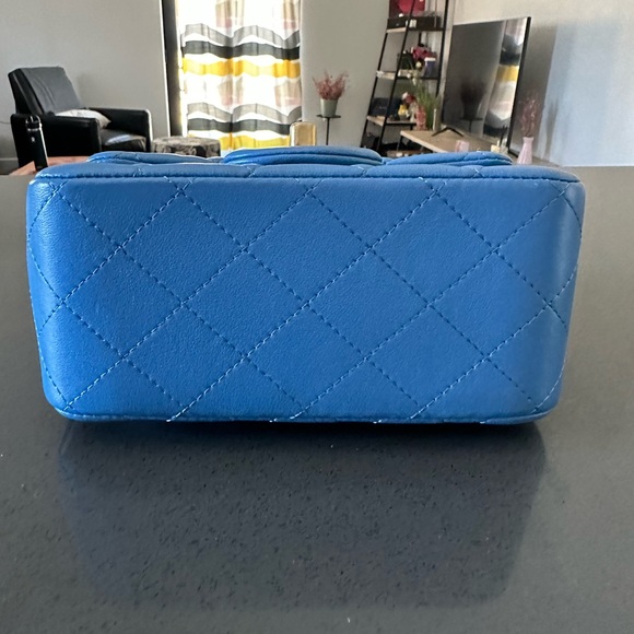 CHANEL ✨ Baby Blue Mini Square Flap Bag - Excelled pre-loved condition - Picture 4 of 14